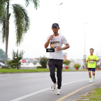 Runner Photo 2064360