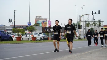 Runner Photo 2064402