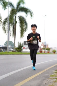 Runner Photo 2064406