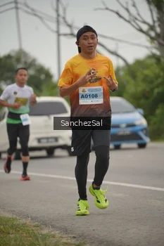 Runner Photo 2064495