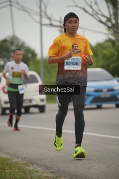 Runner Photo 2064505