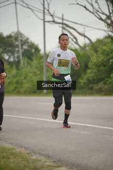 Runner Photo 2064573