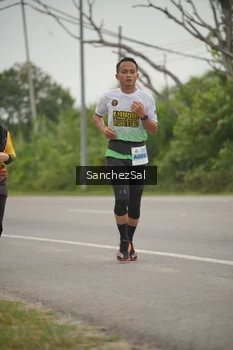Runner Photo 2064590