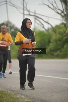 Runner Photo 2064595