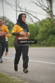 Runner Photo 2064651