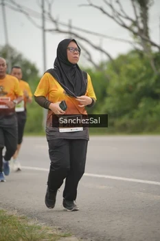 Runner Photo 2064668