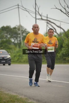 Runner Photo 2064688