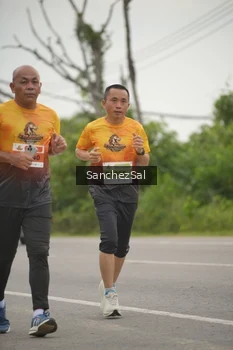Runner Photo 2064737