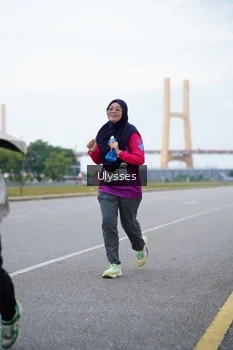 Runner Photo 2064746
