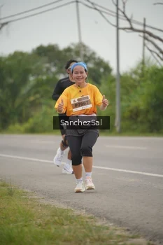 Runner Photo 2065003