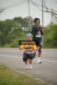 Runner Photo 2065007