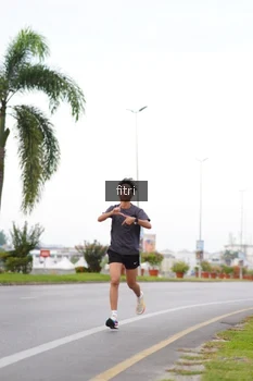 Runner Photo 2065096