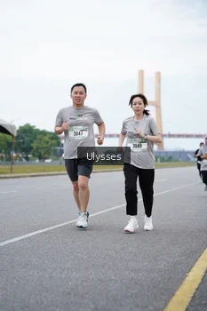 Runner Photo 2065105
