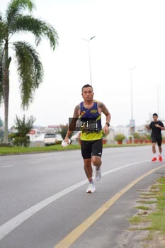 Runner Photo 2065313