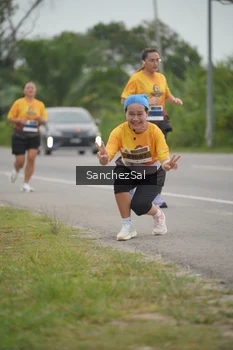 Runner Photo 2065334