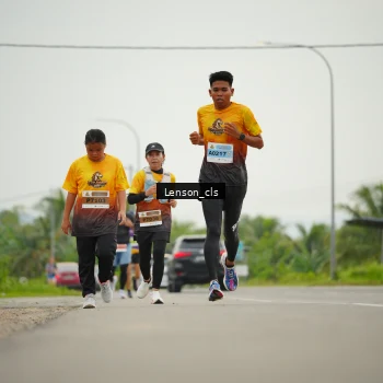 Runner Photo 2065355