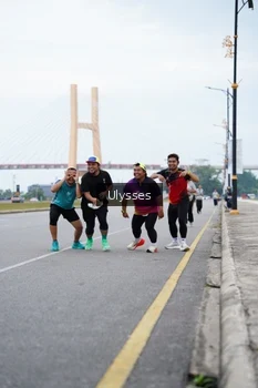 Runner Photo 2065405