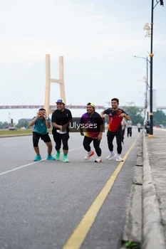 Runner Photo 2065436