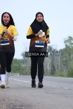 Runner Photo 2065565