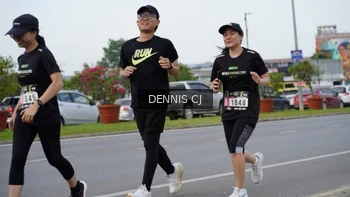 Runner Photo 2065675