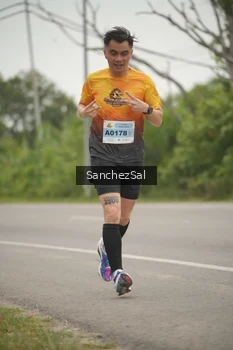 Runner Photo 2065680