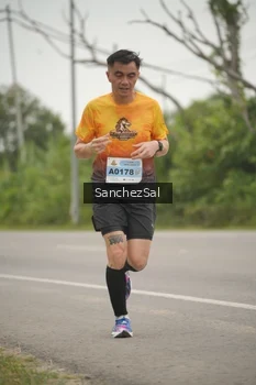 Runner Photo 2065701