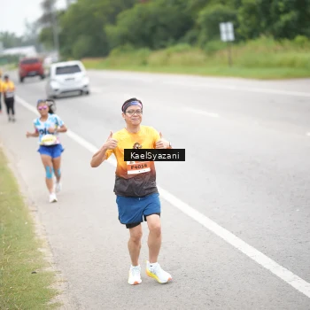 Runner Photo 2065705