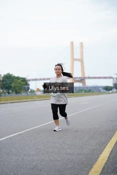 Runner Photo 2065778