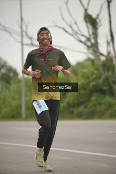 Runner Photo 2065878