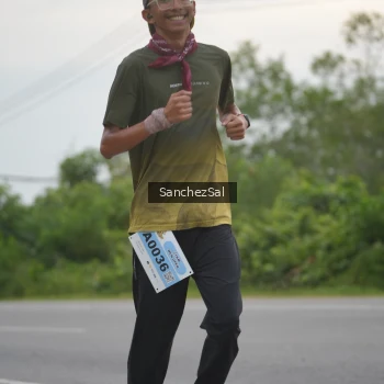 Runner Photo 2065939