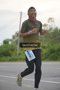 Runner Photo 2065942