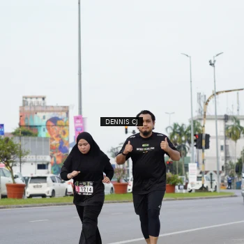Runner Photo 2066079