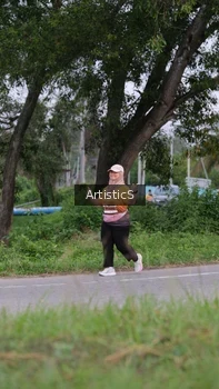 Runner Photo 2066225