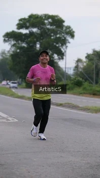 Runner Photo 2066332