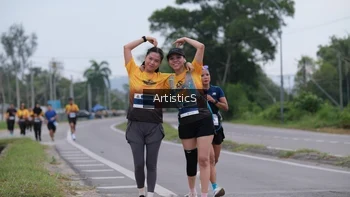 Runner Photo 2066384