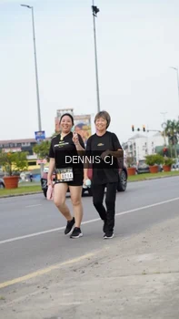 Runner Photo 2066451