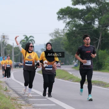 Runner Photo 2066508