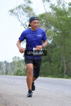 Runner Photo 2066696