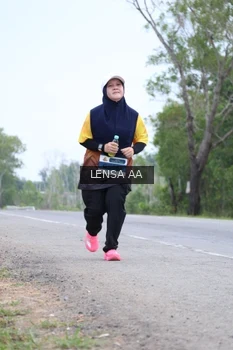 Runner Photo 2066707