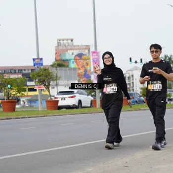 Runner Photo 2066708