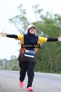 Runner Photo 2066744