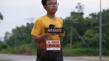 Runner Photo 2066786