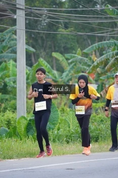 Runner Photo 2066796