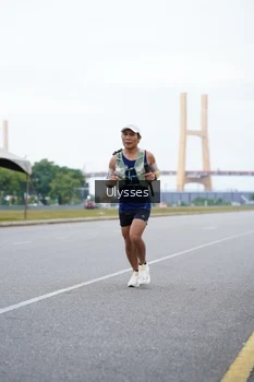 Runner Photo 2066832