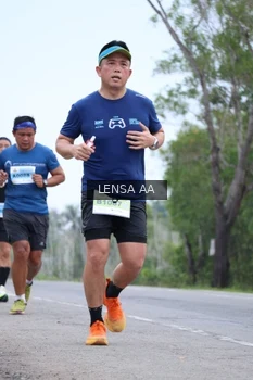 Runner Photo 2066937