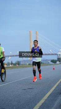 Runner Photo 2067034