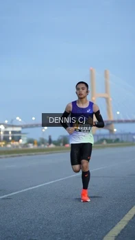 Runner Photo 2067071