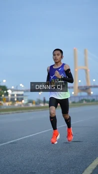 Runner Photo 2067086