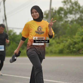 Runner Photo 2067122