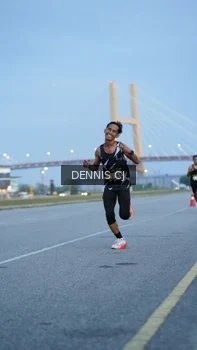 Runner Photo 2067123